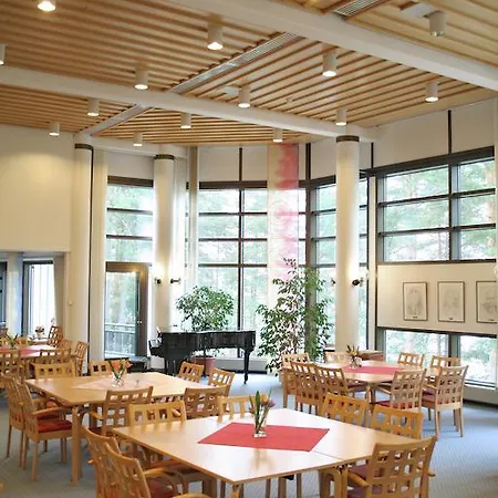 Kuntoutumiskeskus Apila Hotel 3*